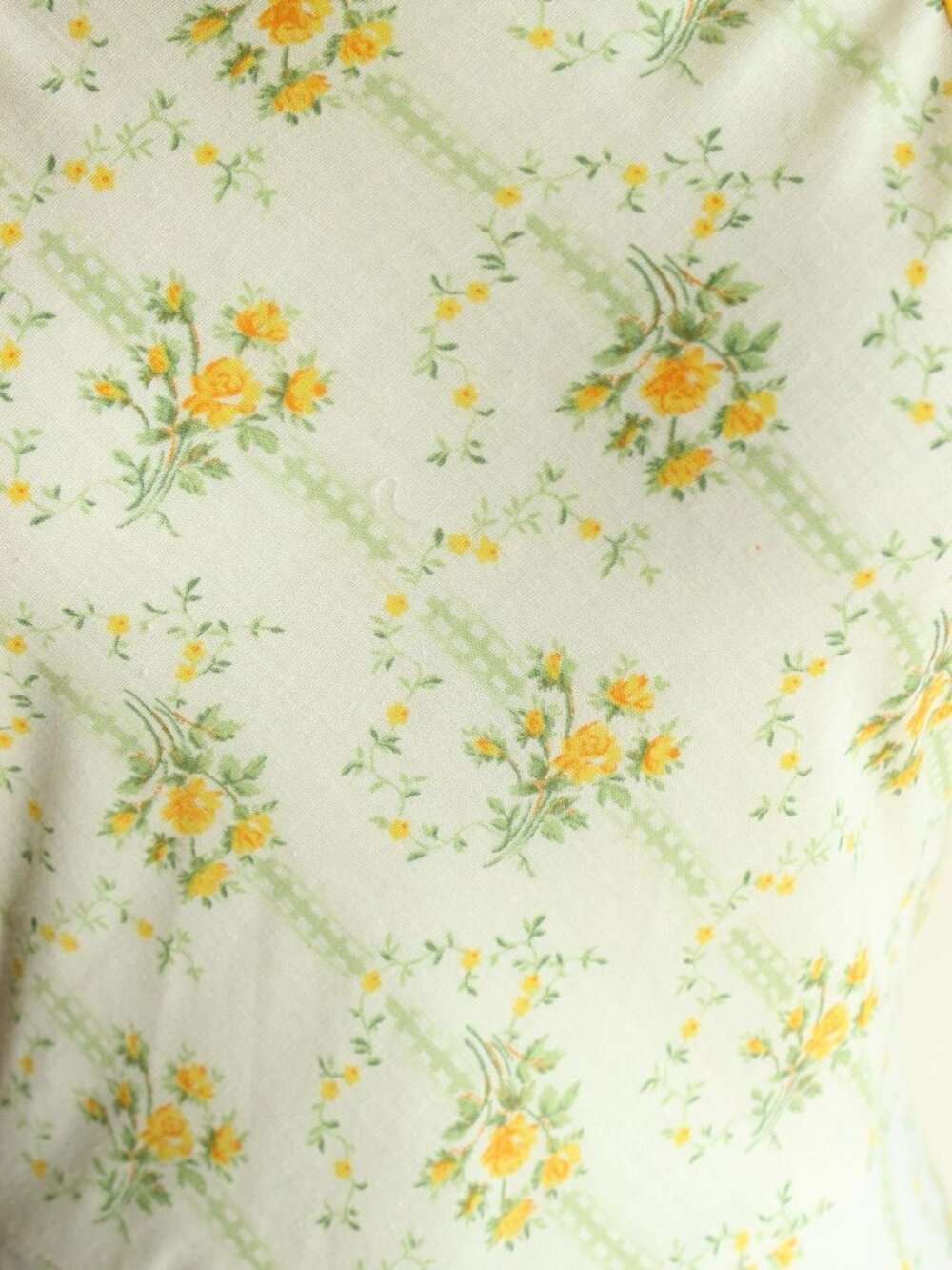 Vintage 1970s Dress, Floral Print Prairie Maxidress with yellow and green flower - Picture 5 of 13